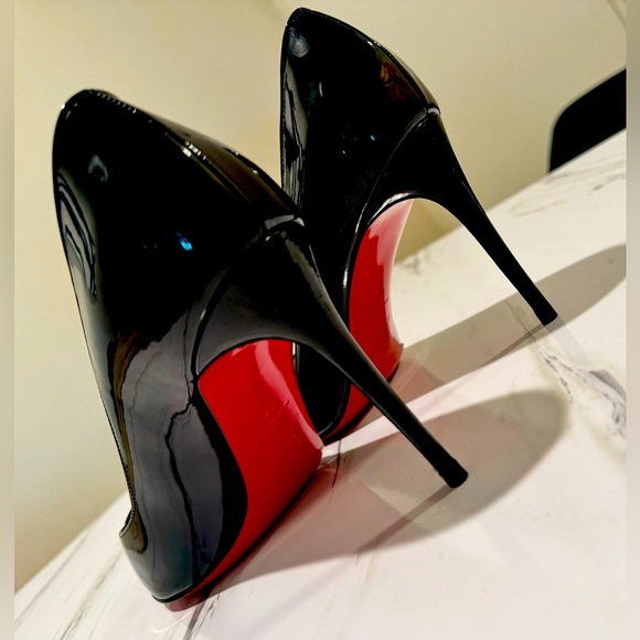Christian Louboutin Shoes - Christian Louboutin pumps